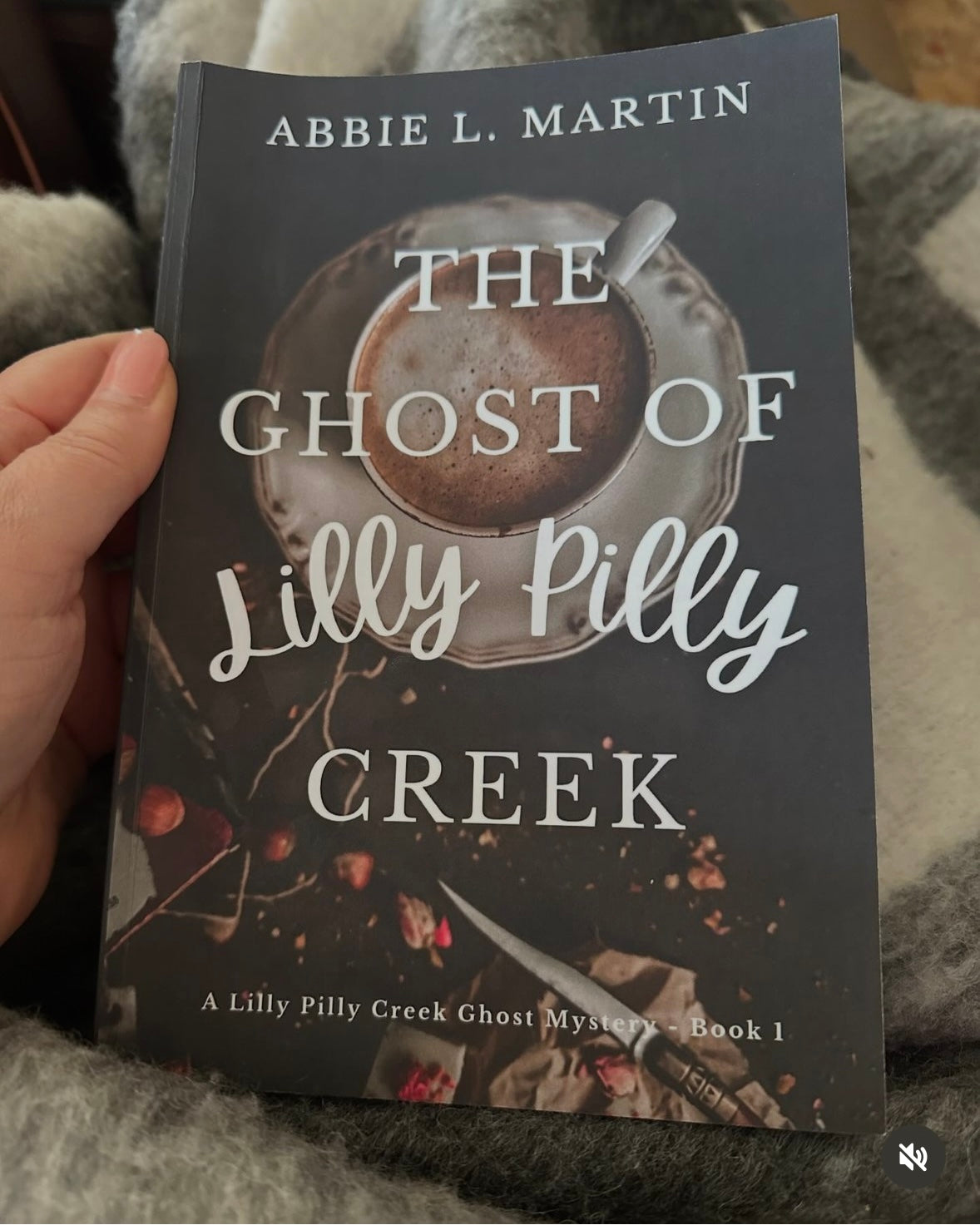 Cozy book The Ghost of Lilly Pilly Creek
